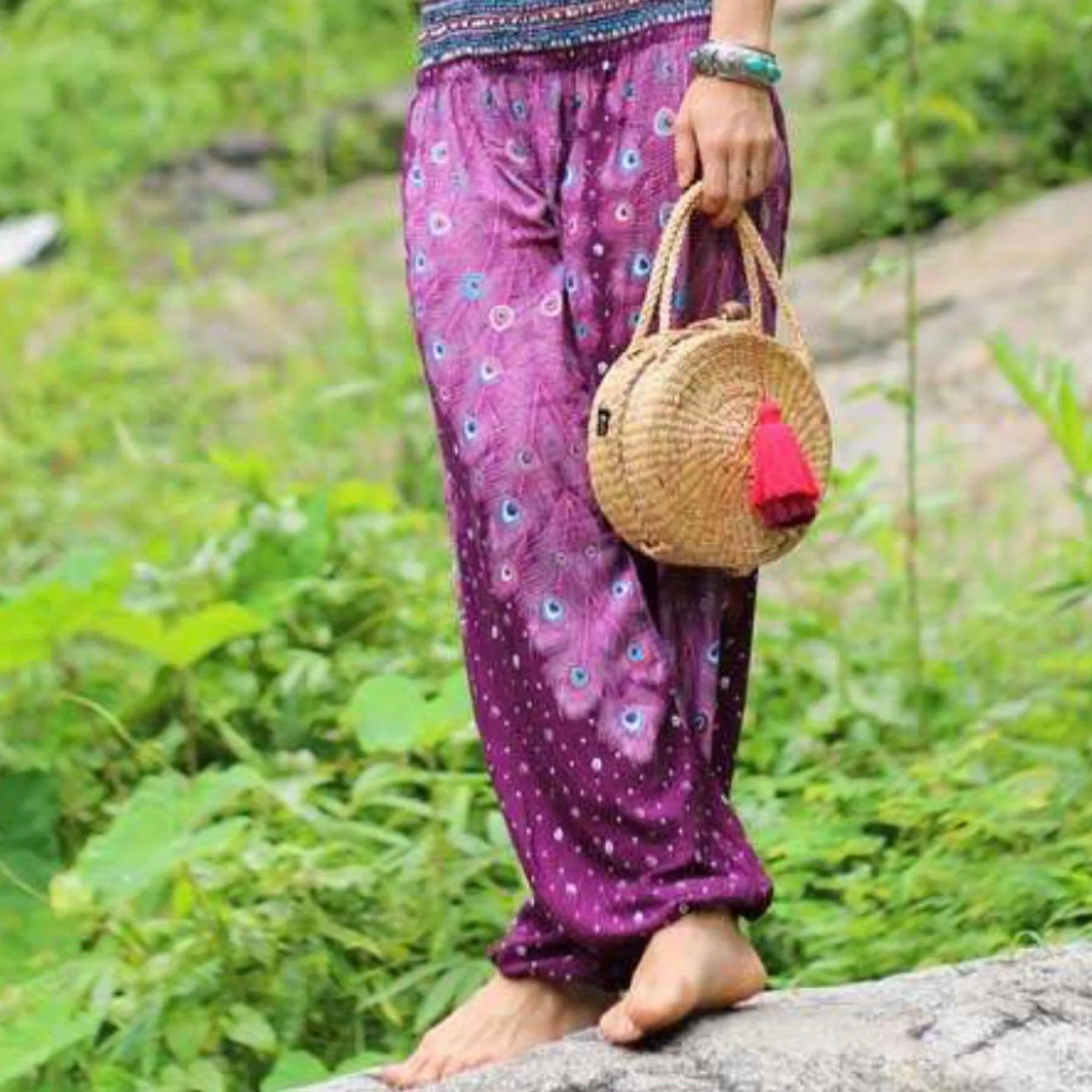 Bohemian Round Hand Woven Straw Clutch Bag - Iraca Palm Bag with Playful Tassels