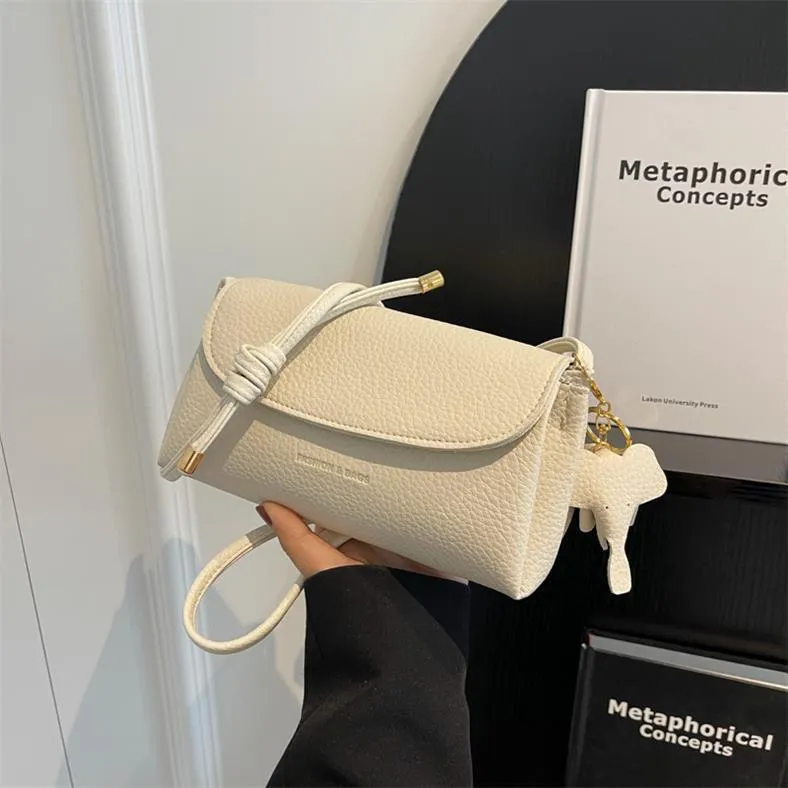 Chiara | Retro Softness Elegant Bag