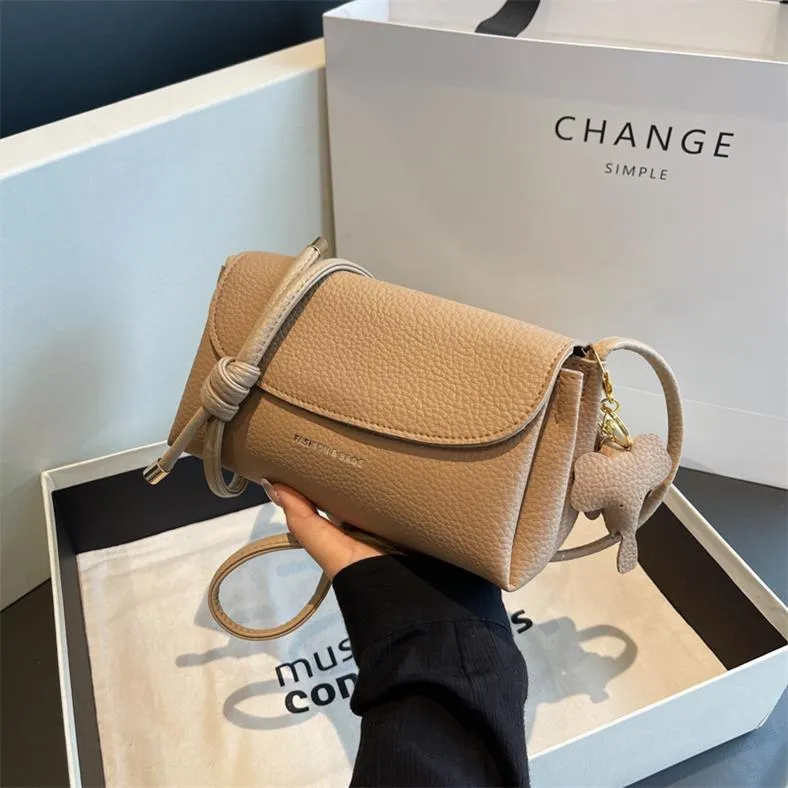 Chiara | Retro Softness Elegant Bag