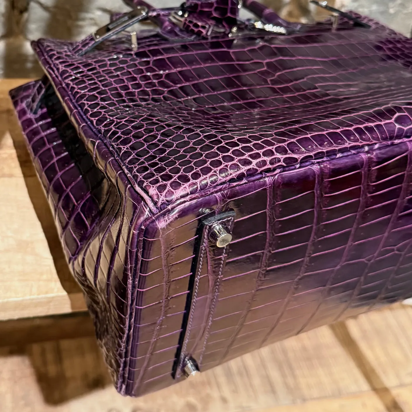 Hermès 2014 Amethyst Purple Shiny Porosus Crocodile Birkin 35 Bag