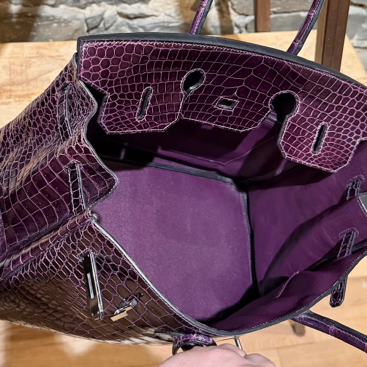 Hermès 2014 Amethyst Purple Shiny Porosus Crocodile Birkin 35 Bag