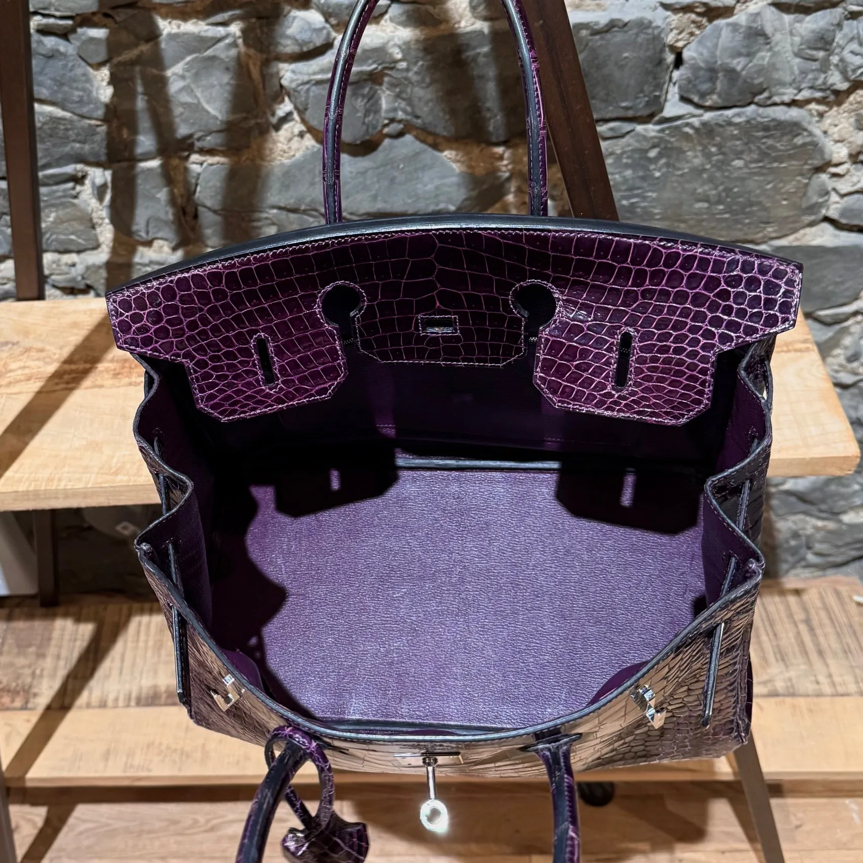 Hermès 2014 Amethyst Purple Shiny Porosus Crocodile Birkin 35 Bag