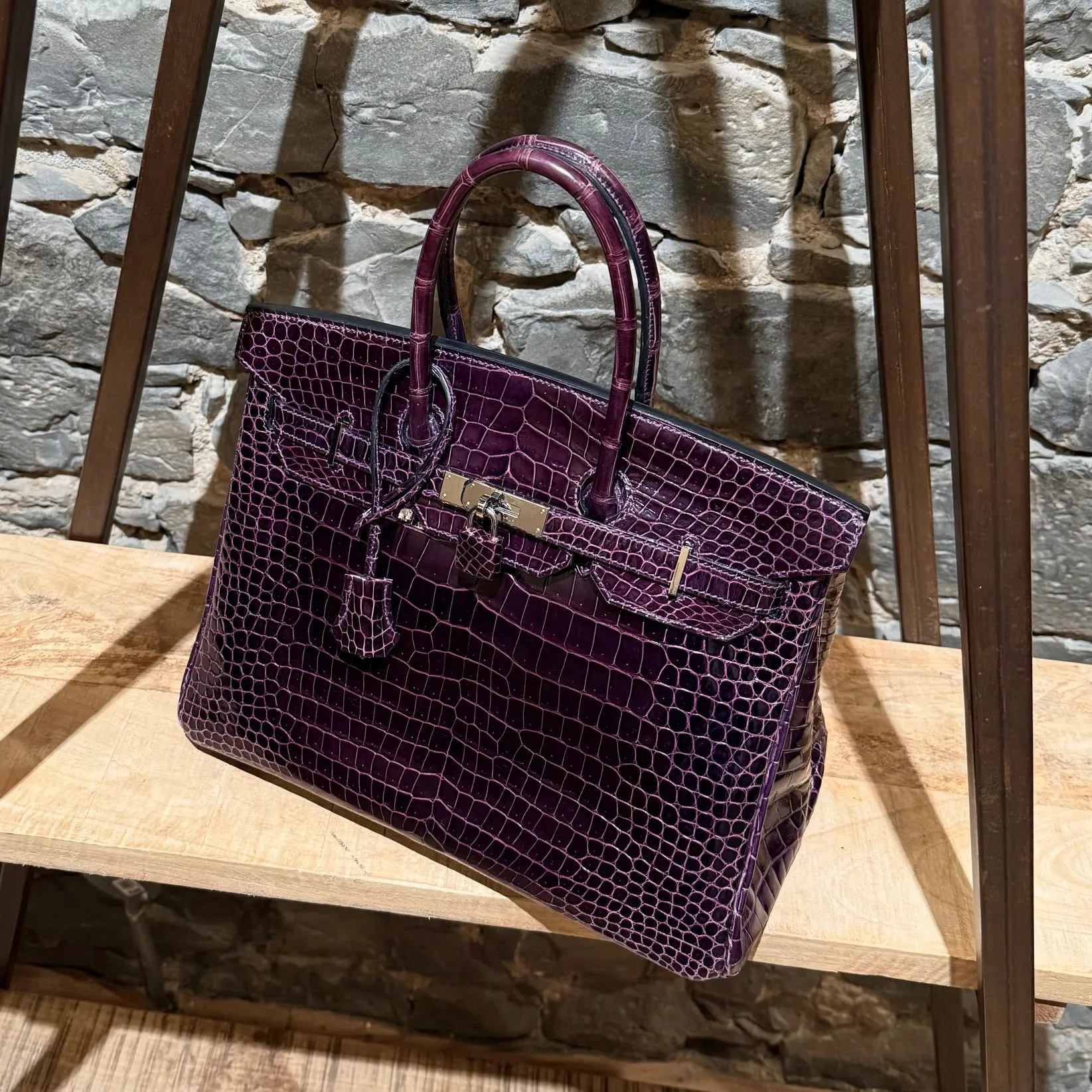 Hermès 2014 Amethyst Purple Shiny Porosus Crocodile Birkin 35 Bag