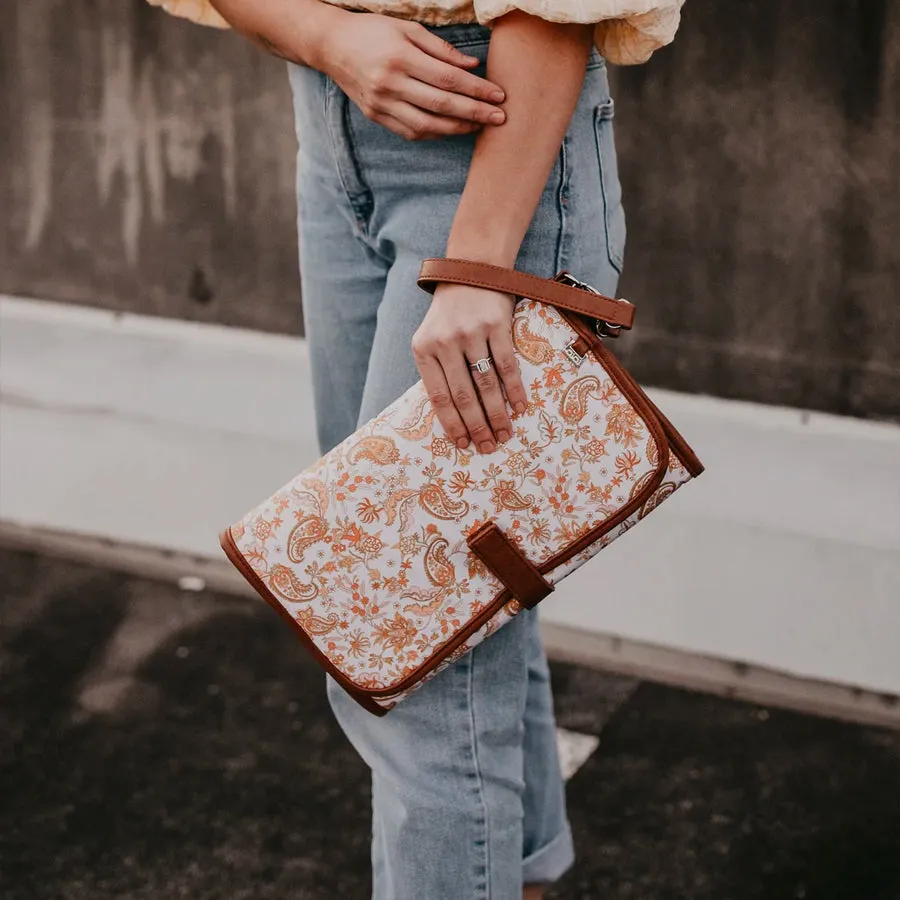 OiOi Change Clutch - Peach Paisley/Tan