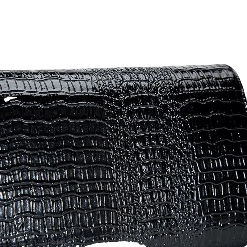 Pu New Crocodile Pattern Envelope Style Shoulder Bag For Women